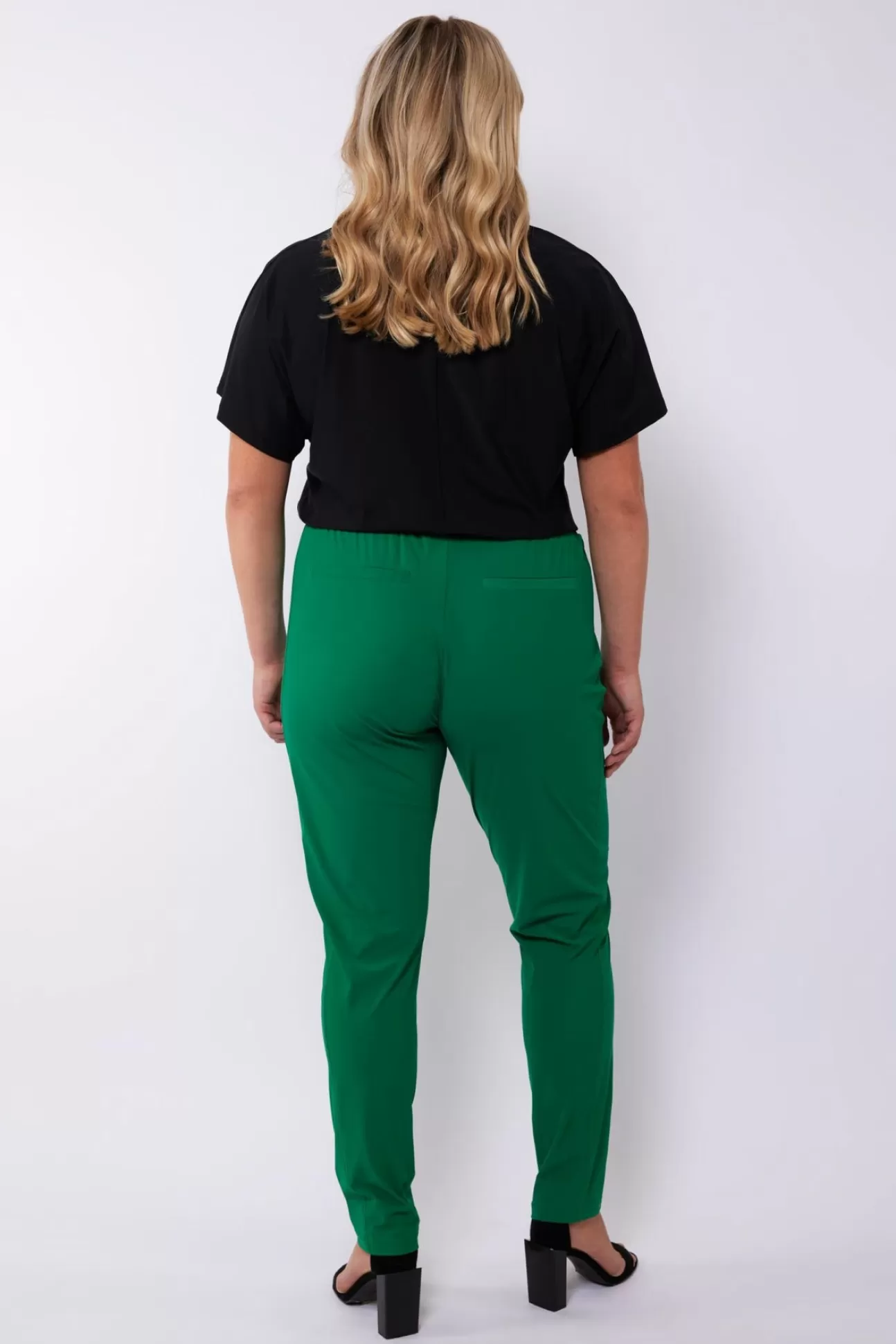 Exxcellent Cathy Broek