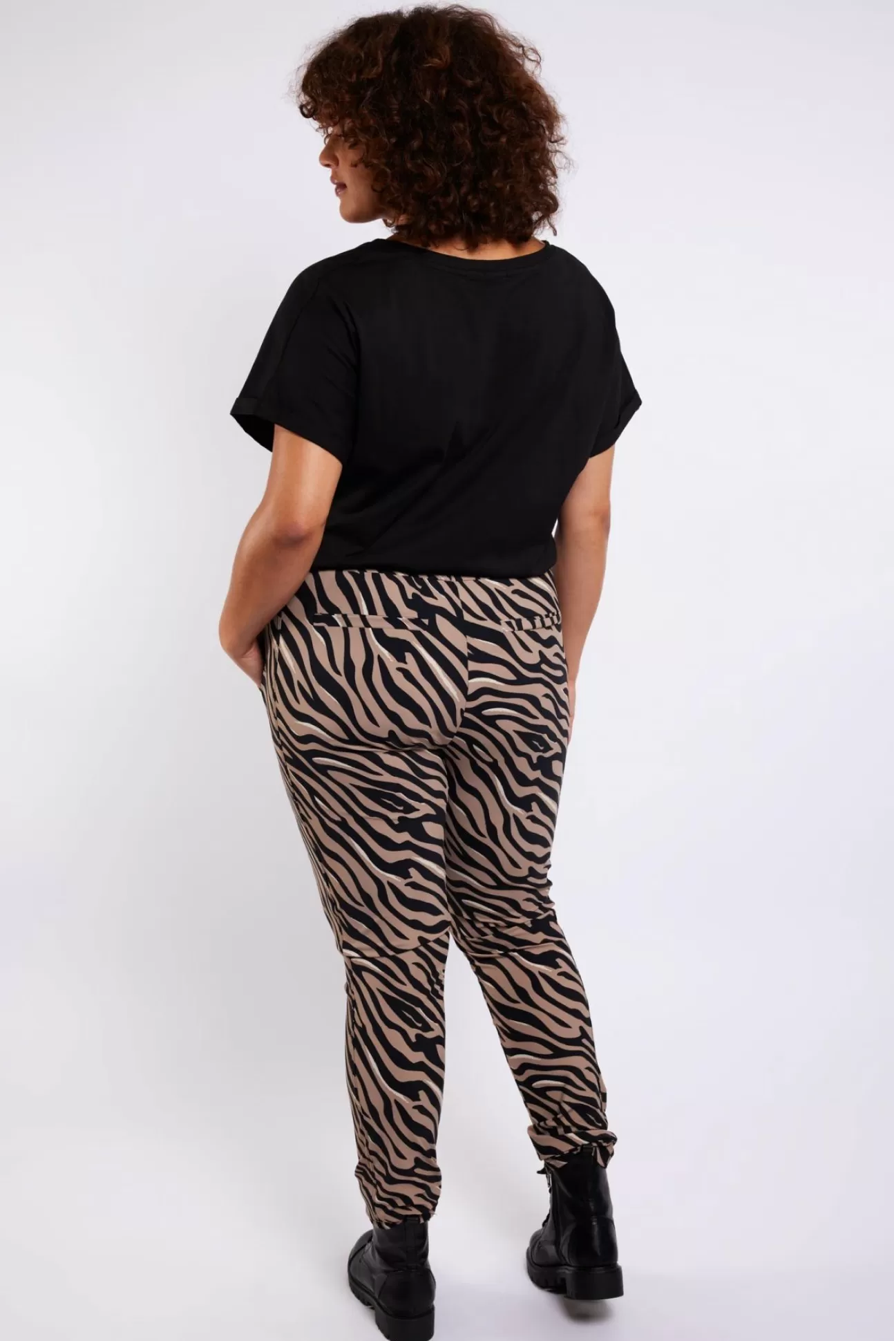 Exxcellent Cathy Broek