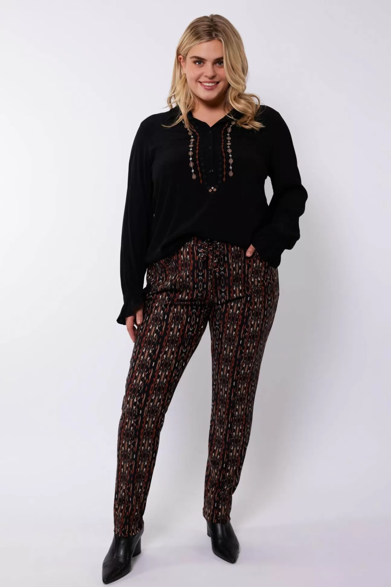 Exxcellent Cecile Broek