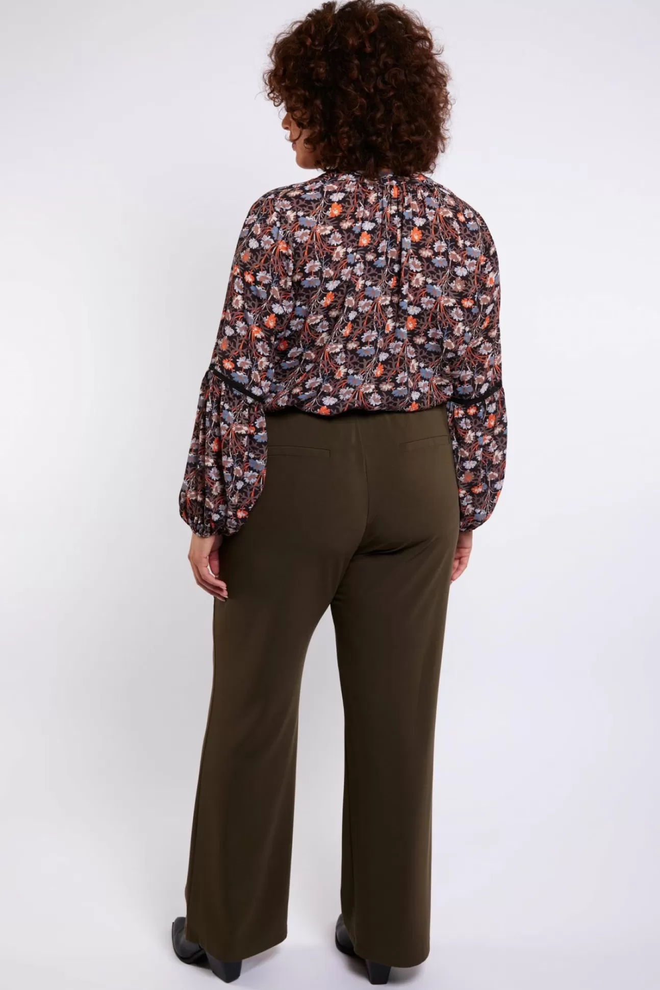 Exxcellent Chelsea Broek