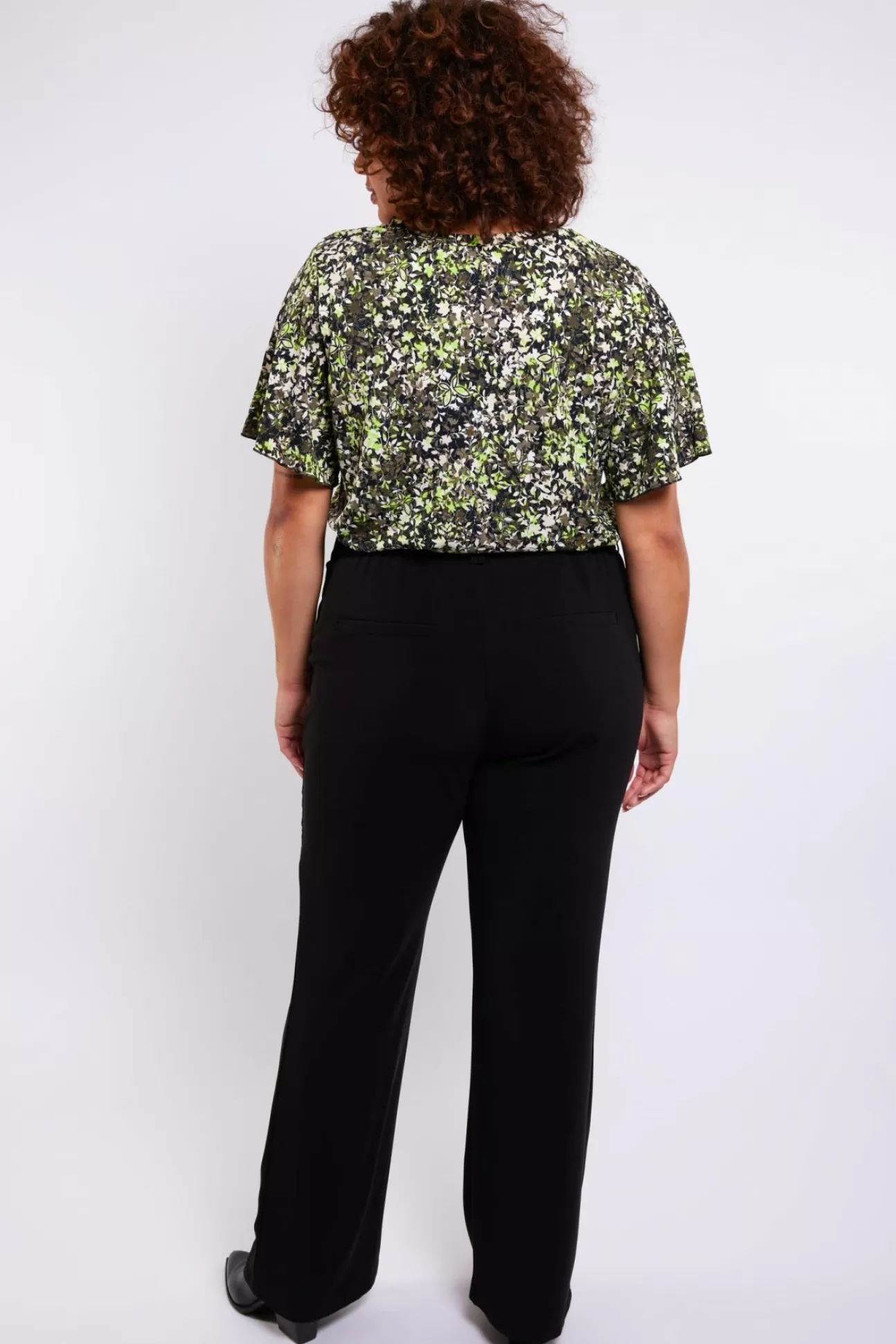 Exxcellent Chelsea Broek