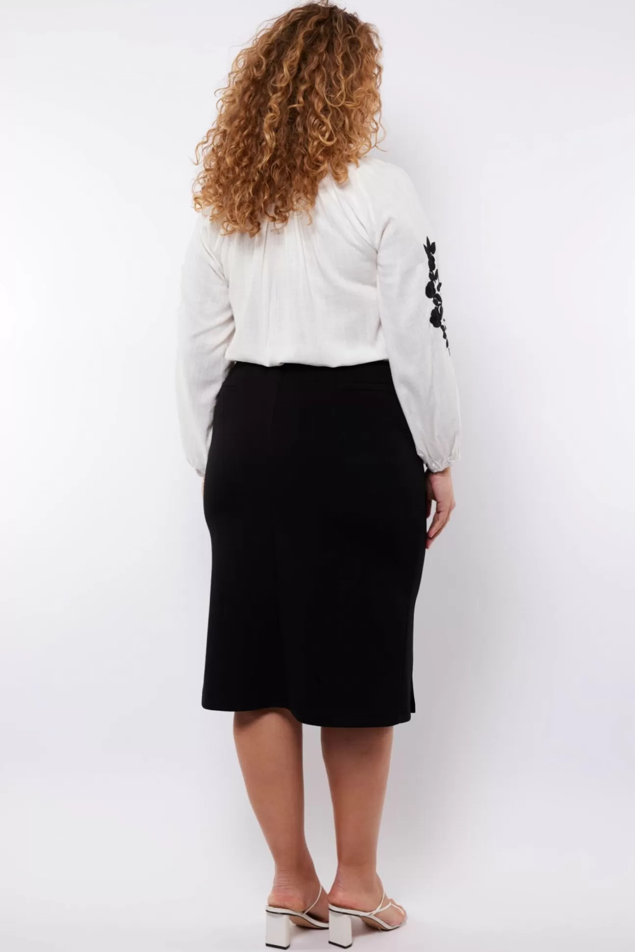 Exxcellent Jolie Rok