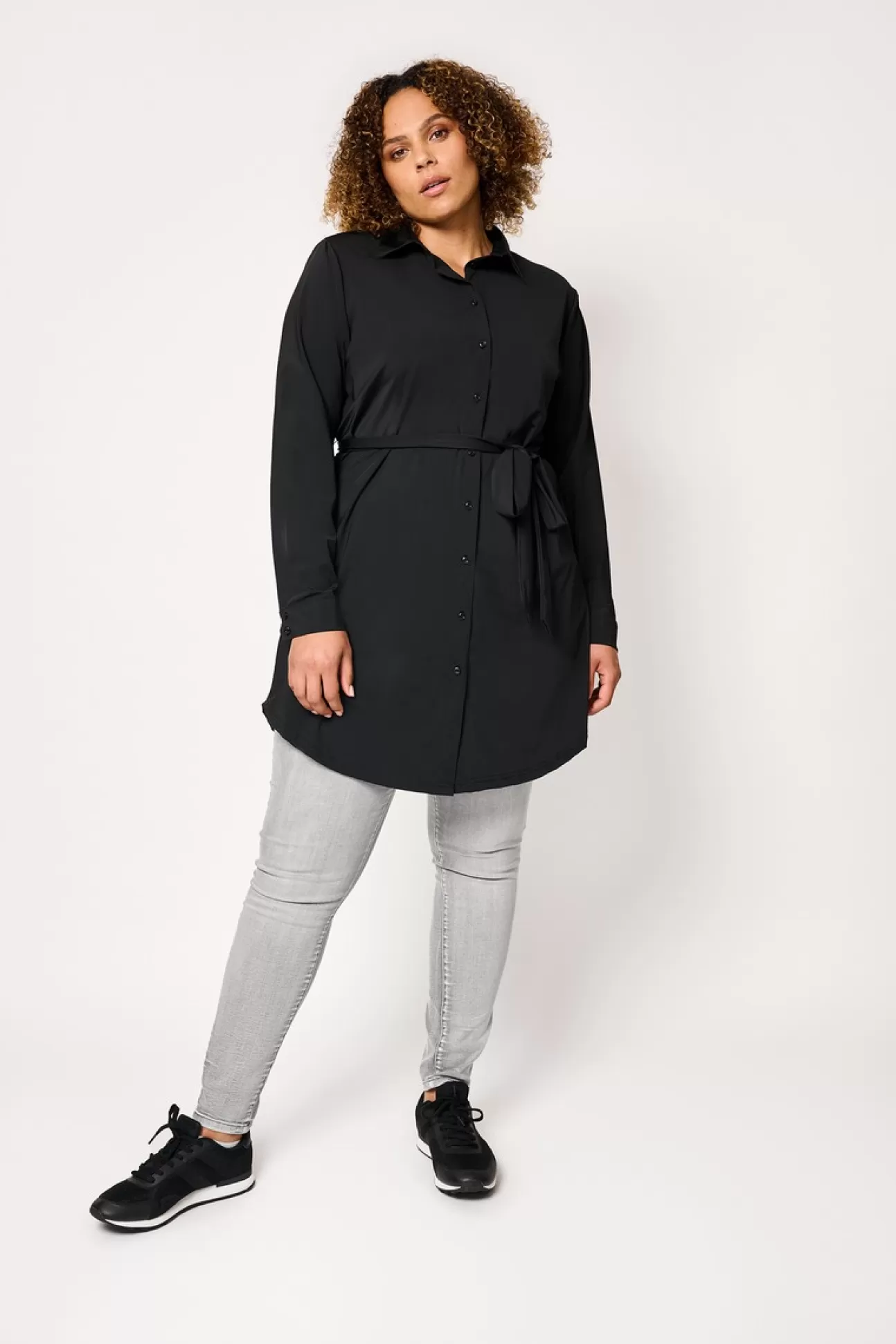 Exxcellent Lisa Tuniek