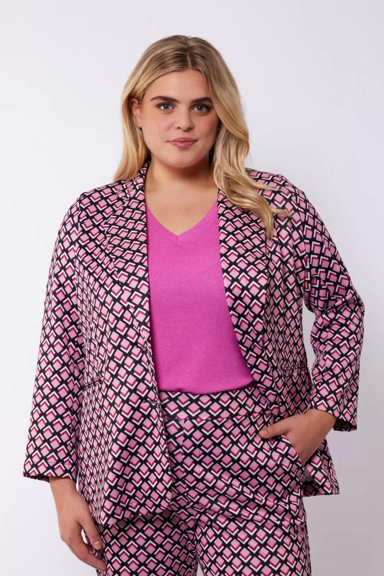 Exxcellent Lori Blazer