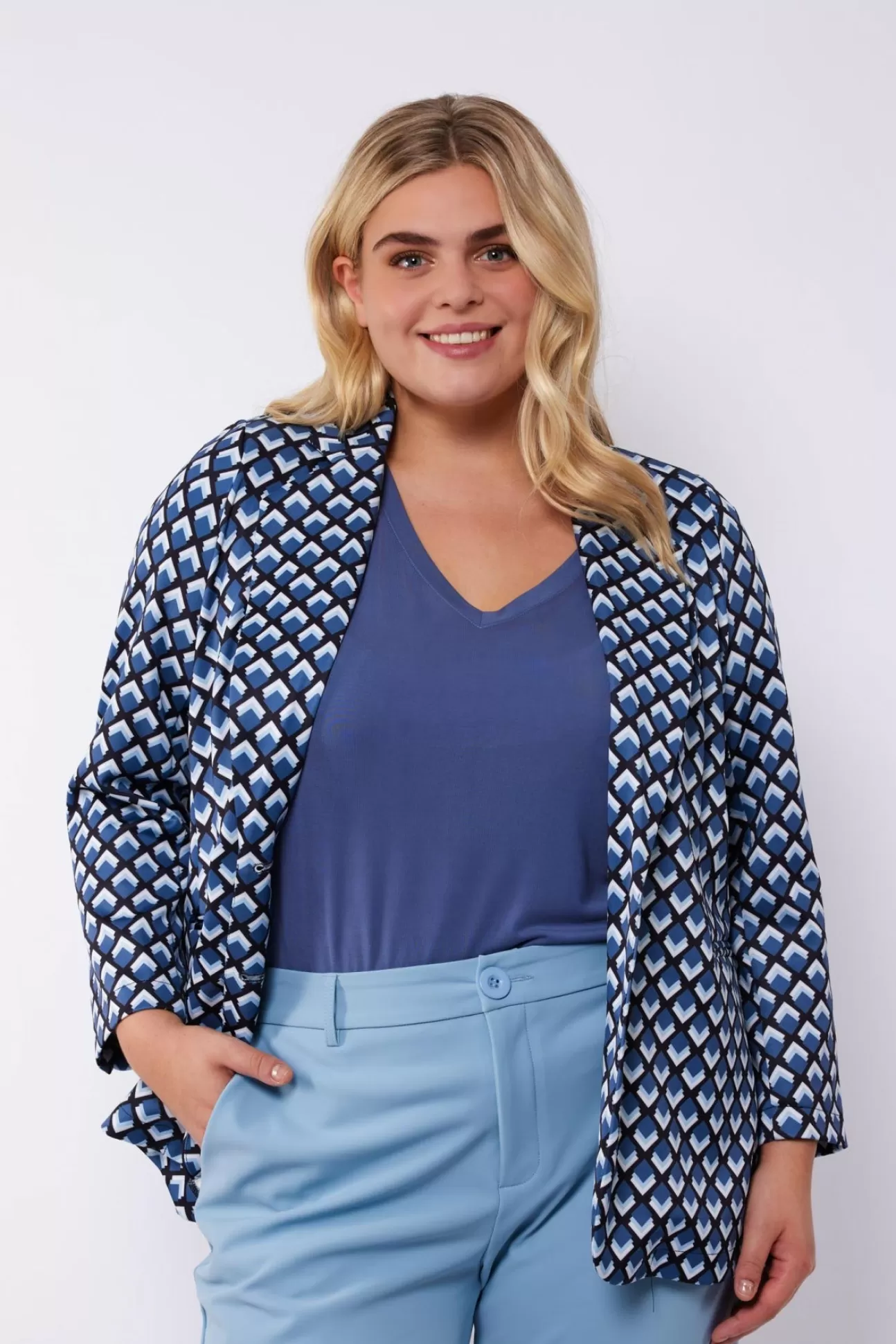Exxcellent Lori Blazer