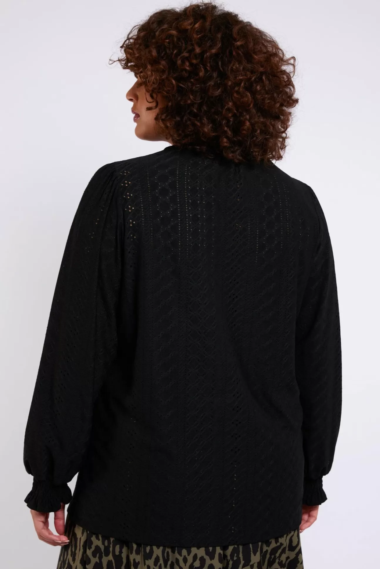 Exxcellent Raya Blouse