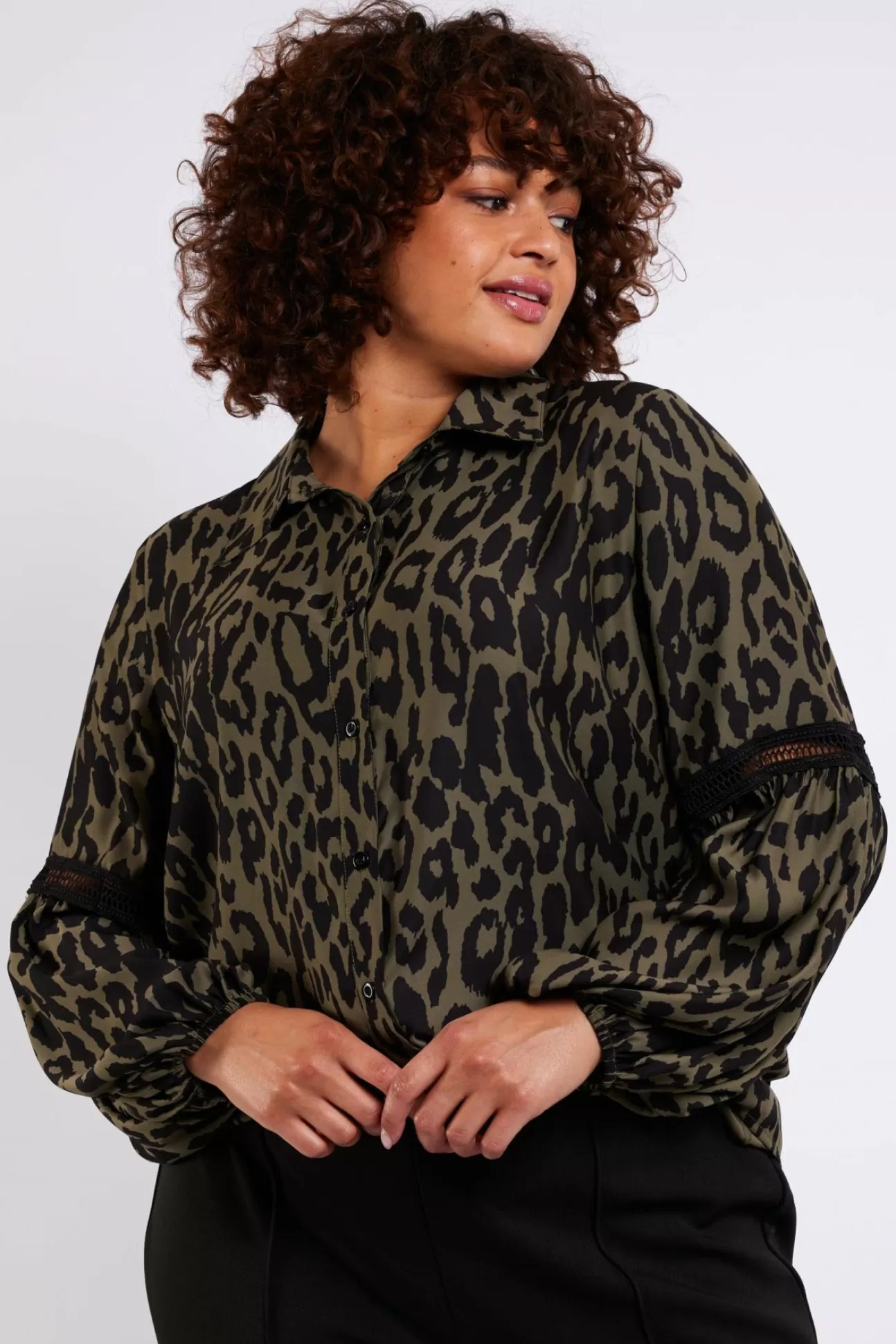 Exxcellent Ruth Blouse