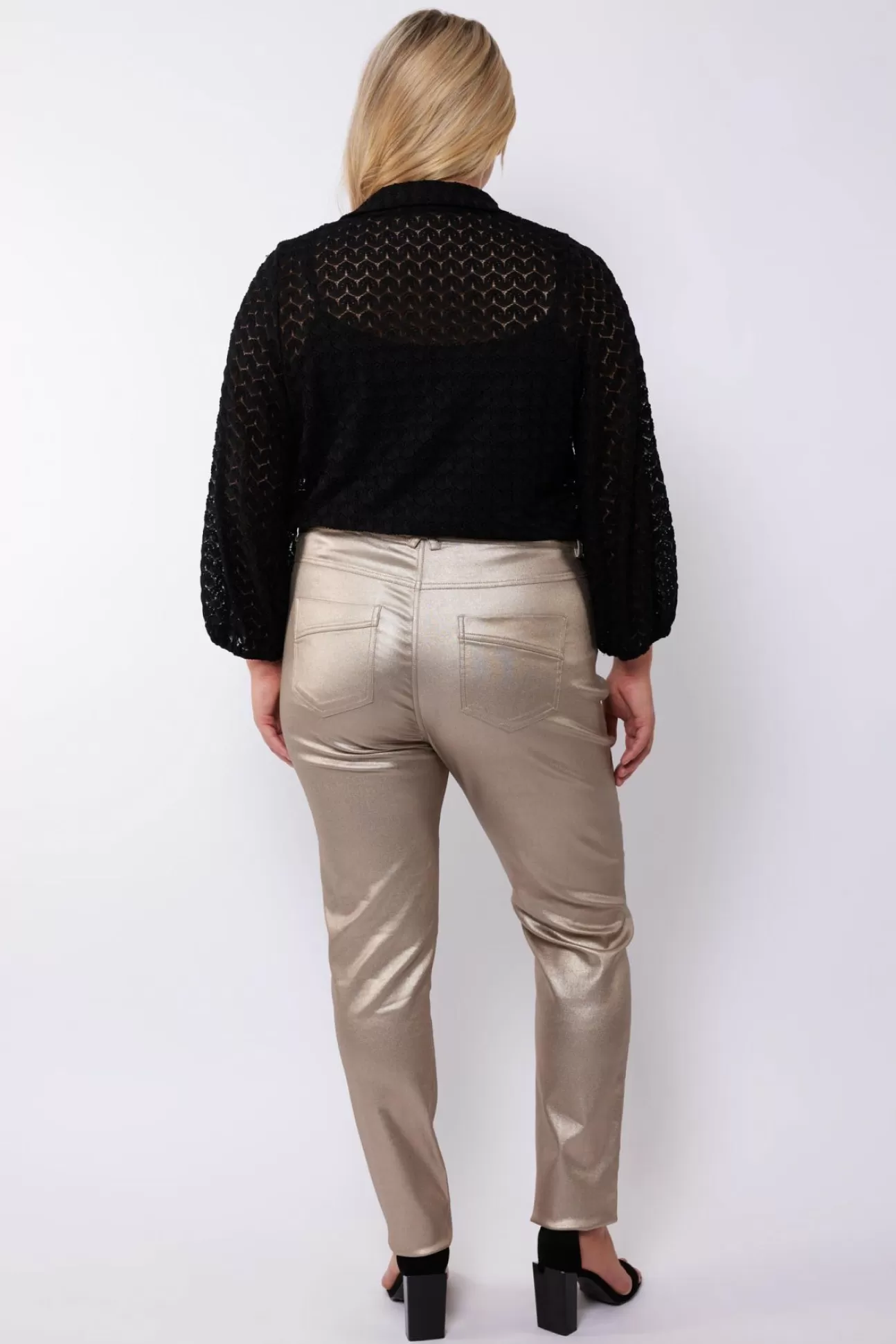 Exxcellent Vesna Broek